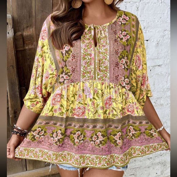 Boho plus size floral print tie neck blouse - Picture 5 of 5